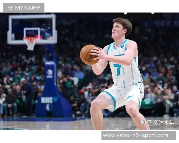 克尼佩尔半场表现抢眼6中2贡献5分4助攻正负值高达11